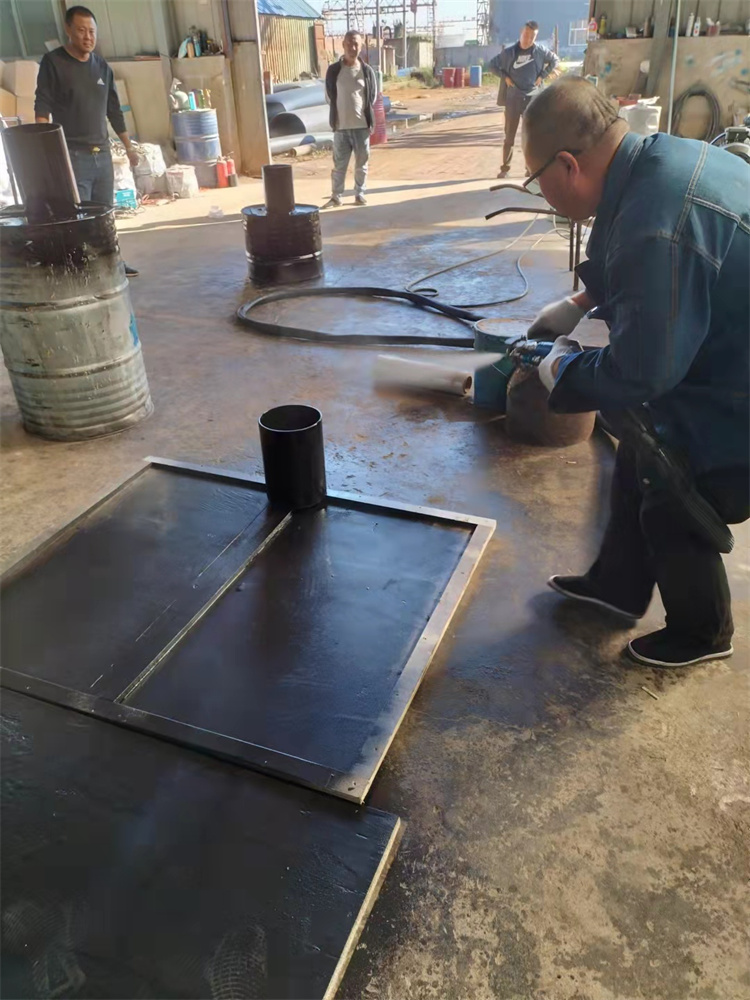 聚氨酯噴涂機(jī)